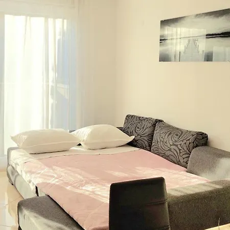 Terrace & Free Parking Appartement