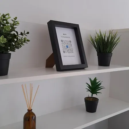 شقة Split Terrace & Free Parking Studio *