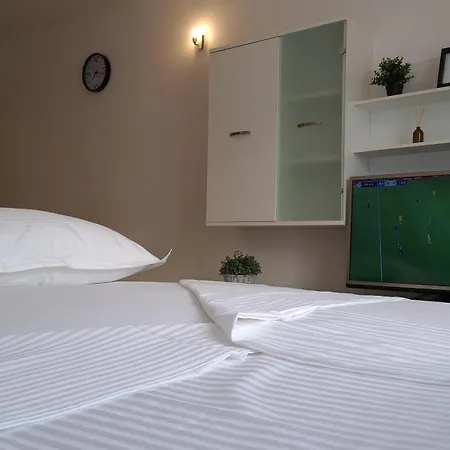 Apartment Terrace & Free Parking Split